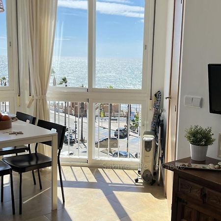 Love Nest By The Sea Wake Up With Ocean Views In Every Room Ruselo R408 トロクス・コスタ エクステリア 写真