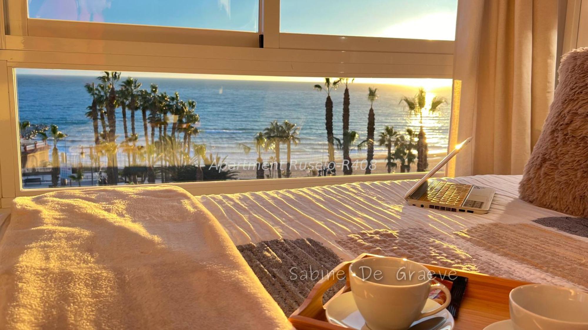 Love Nest By The Sea Wake Up With Ocean Views In Every Room Ruselo R408 トロクス・コスタ エクステリア 写真