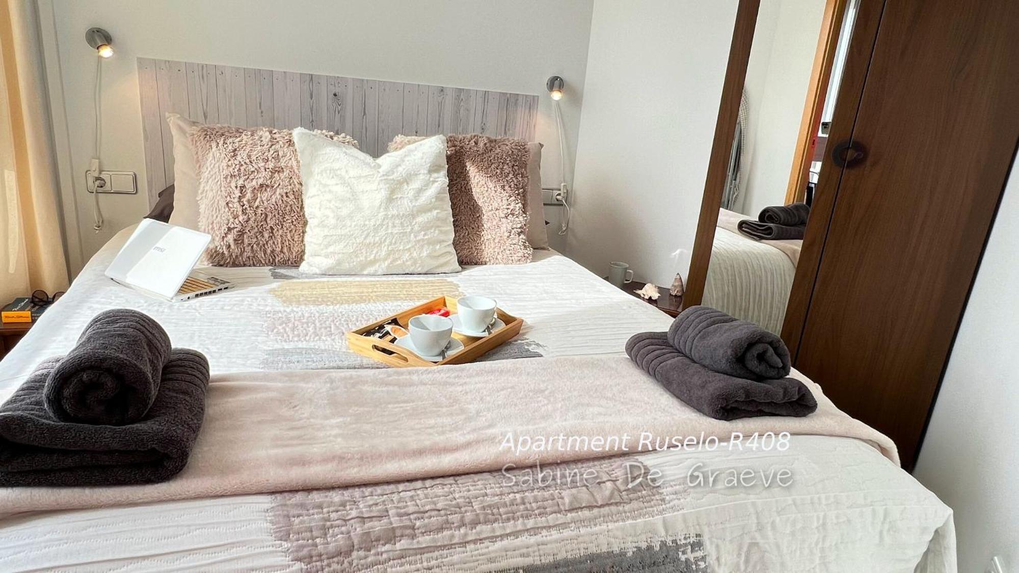 Love Nest By The Sea Wake Up With Ocean Views In Every Room Ruselo R408 トロクス・コスタ エクステリア 写真