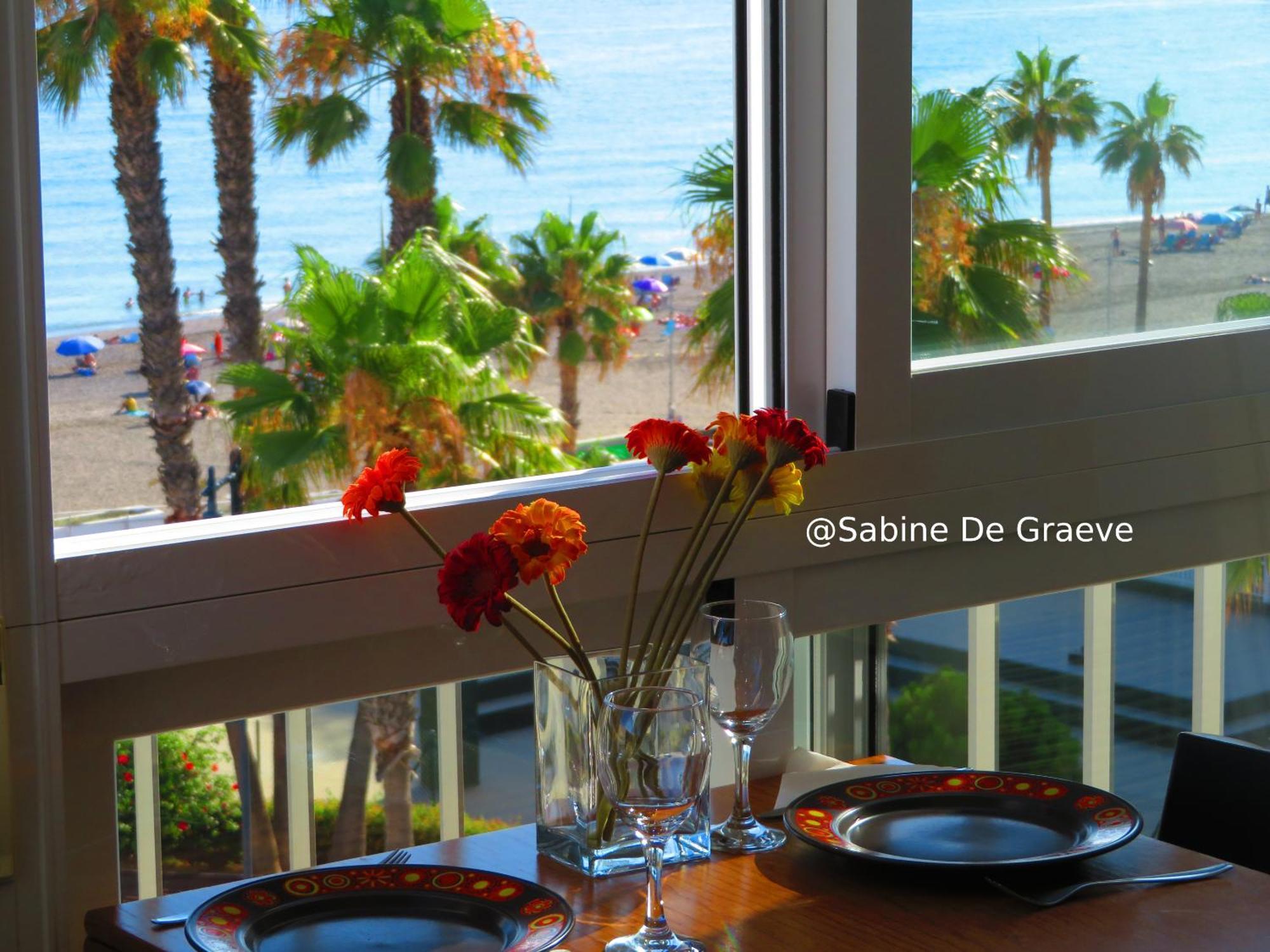 Love Nest By The Sea Wake Up With Ocean Views In Every Room Ruselo R408 トロクス・コスタ 部屋 写真